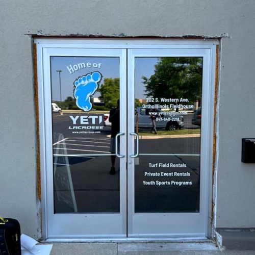 Vinyl Lettering & Graphics